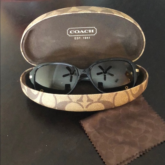 Coach Sunglasses, Case, And Cleaning Cloth - Picture 1 of 3